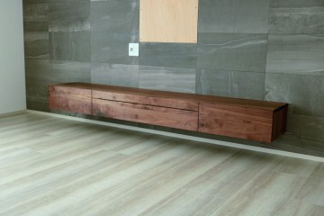 RENSEY　LOWVE　ミヤモト家具　造作TVボード　イベント